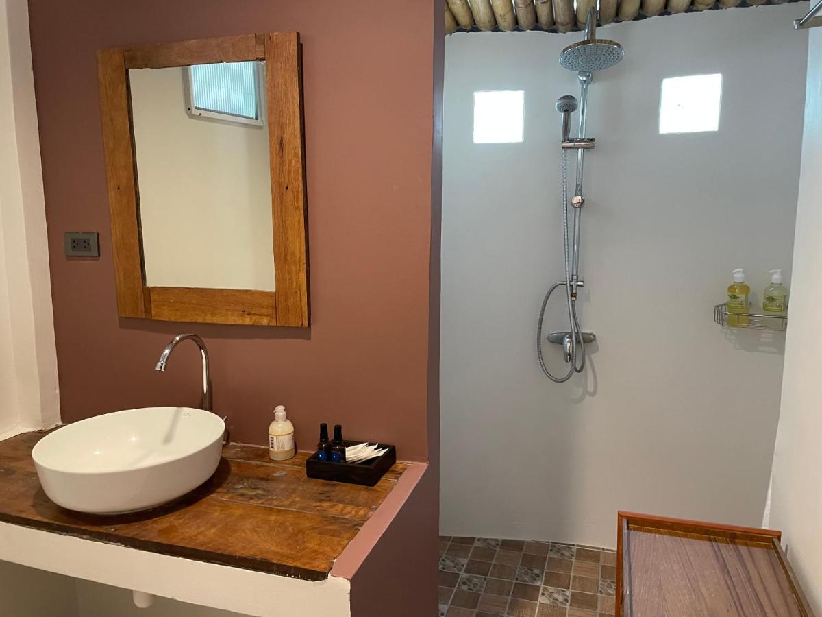 The Pace Phuket Boutique Resort Rawai Exteriör bild